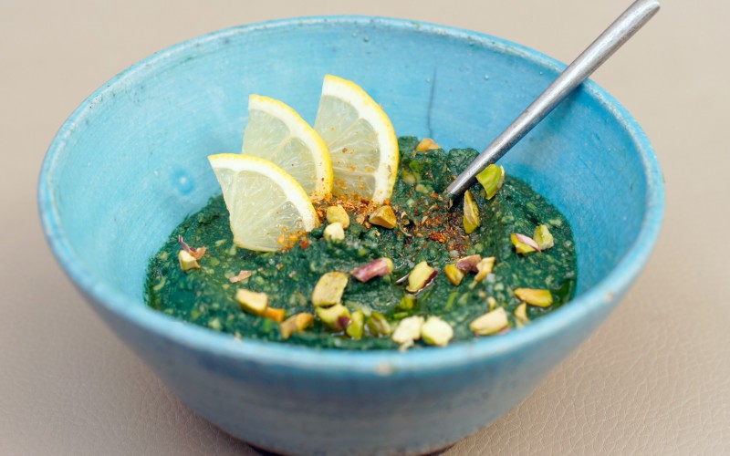 Guacamole à la poudre spiruline et aux éclats de pistache